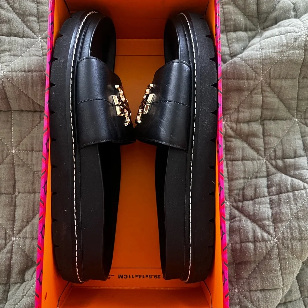 Tory Burch Women’s Everly Anatomic slides